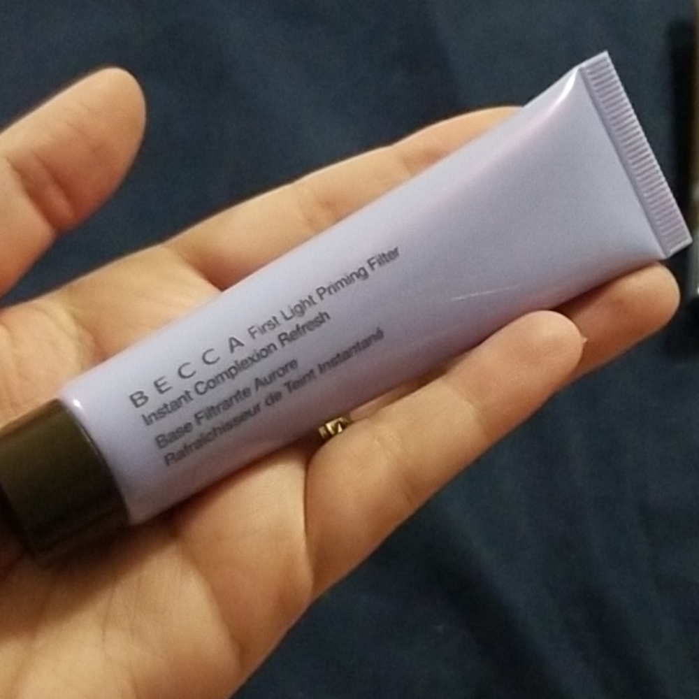Becca travel Size First Light Priming Filter